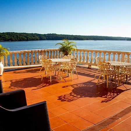 Hotel Villa Del Lago Flores Ngoại thất bức ảnh