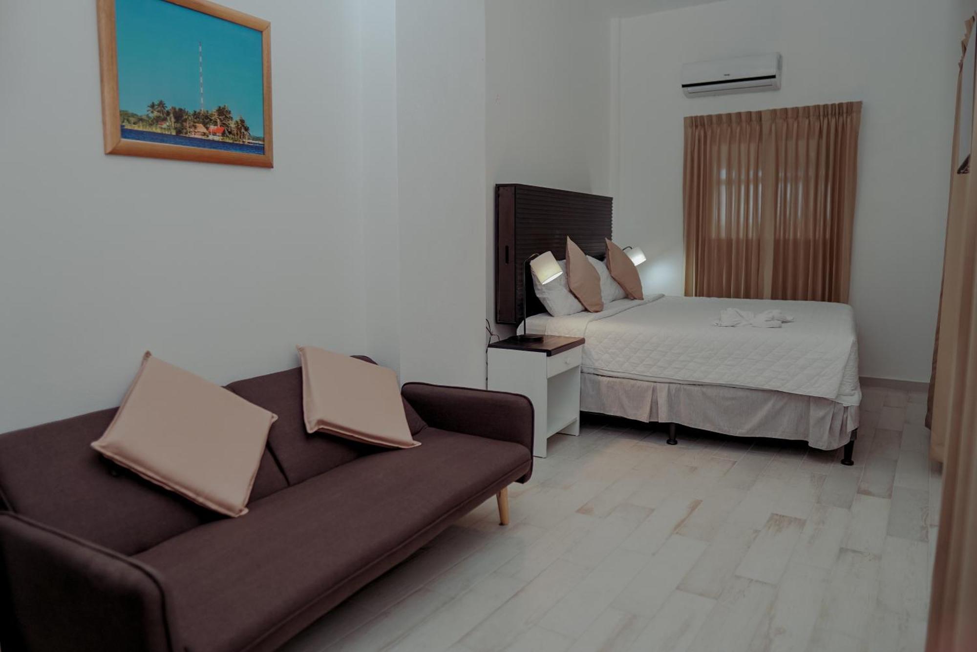 Hotel Villa Del Lago Flores Ngoại thất bức ảnh