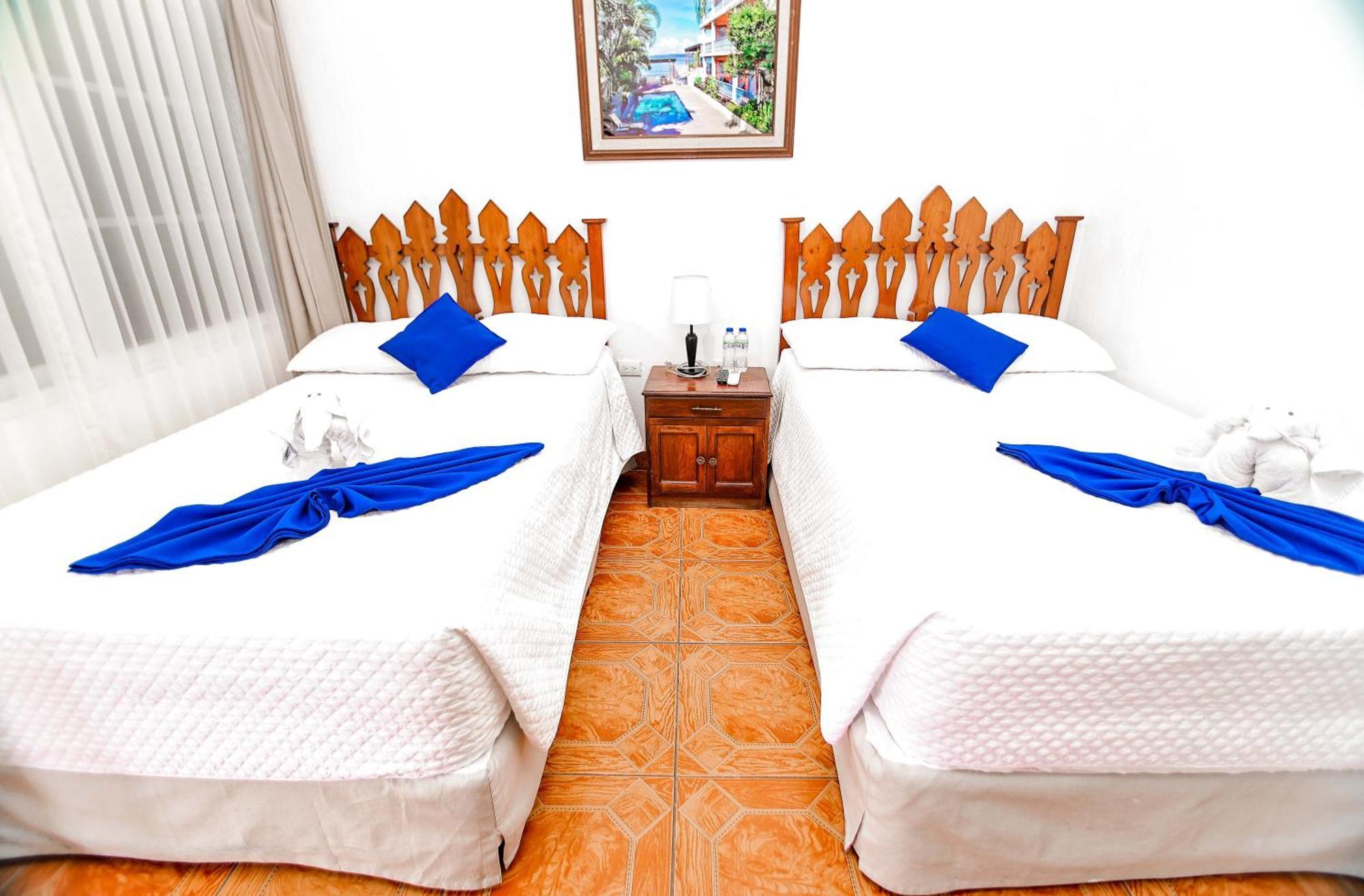 Hotel Villa Del Lago Flores Ngoại thất bức ảnh