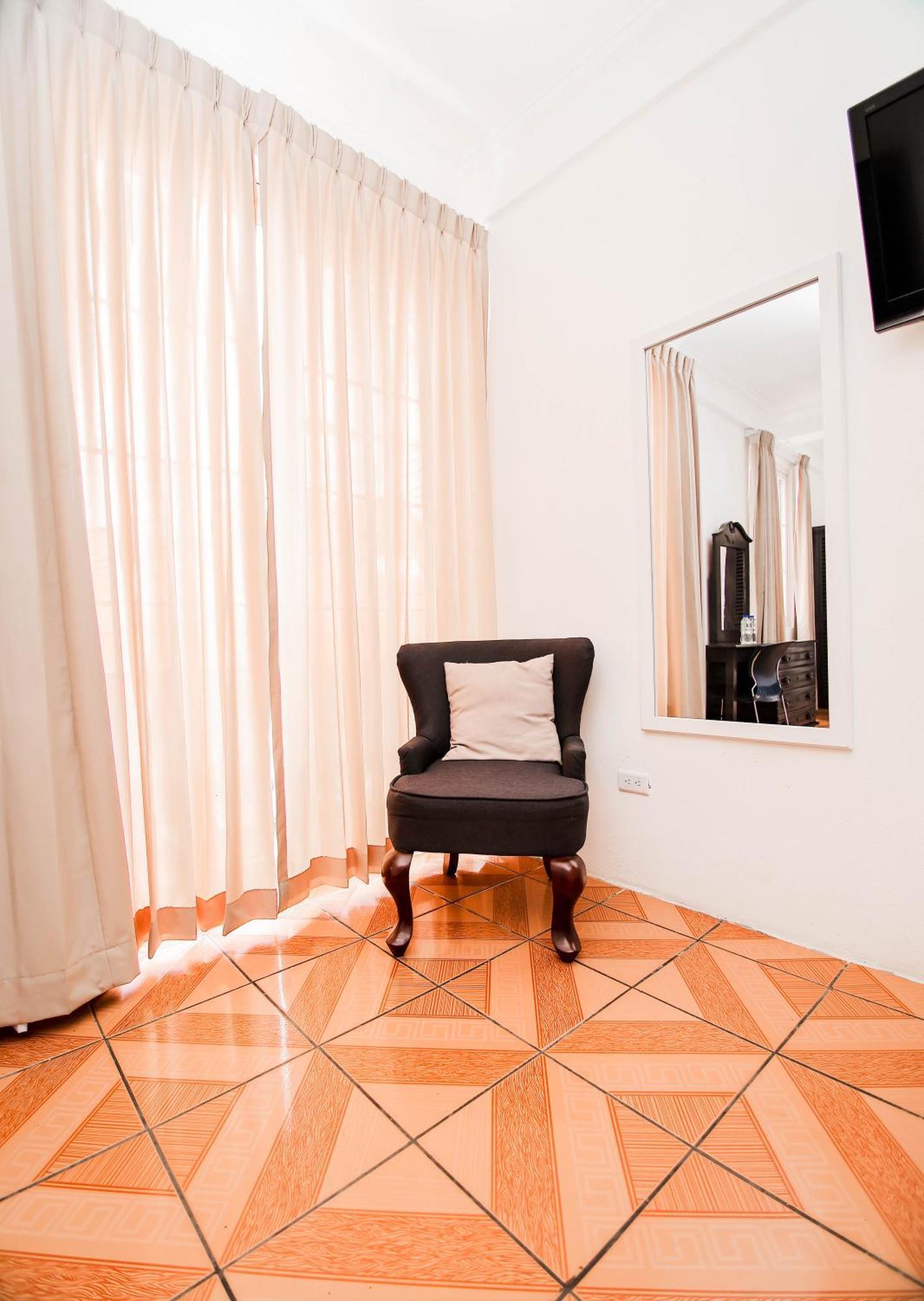 Hotel Villa Del Lago Flores Ngoại thất bức ảnh